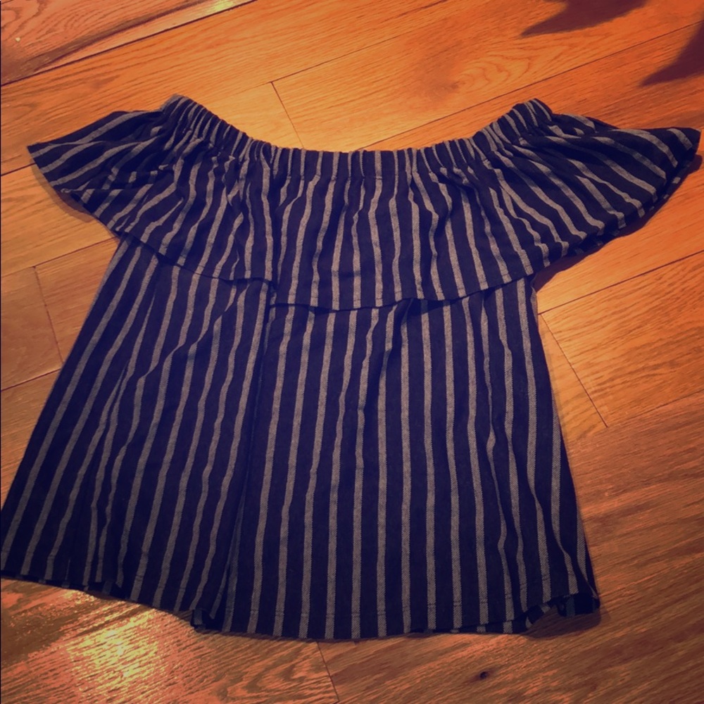 Banana Republic off the shoulder striped top